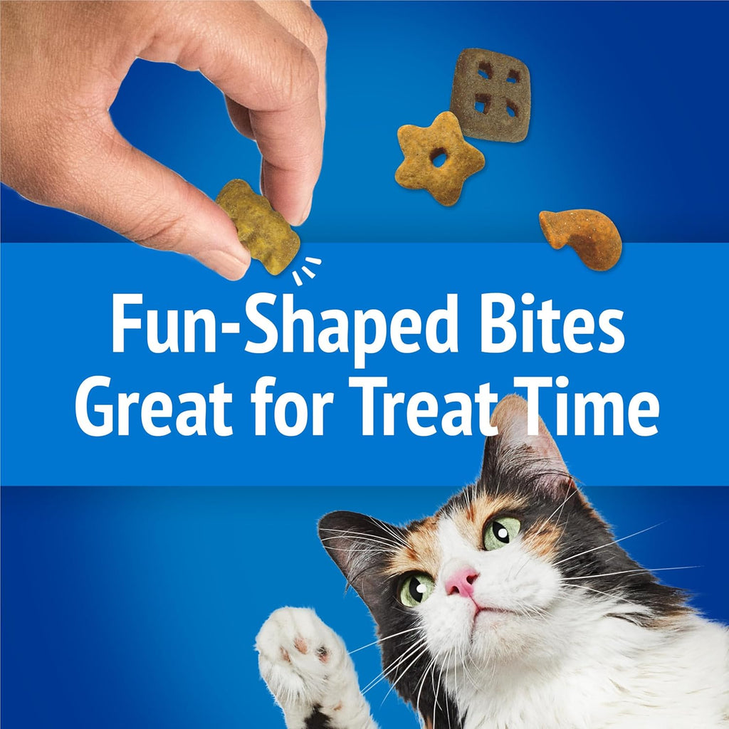 Purina Party Mix Beachside Crunch Treats, 30 Oz Pouch | Made with Real Ocean Whitefish as the Number One Ingredient, with Shrimp, Crab and Tuna Flavors in Every Bite for Adult Cats